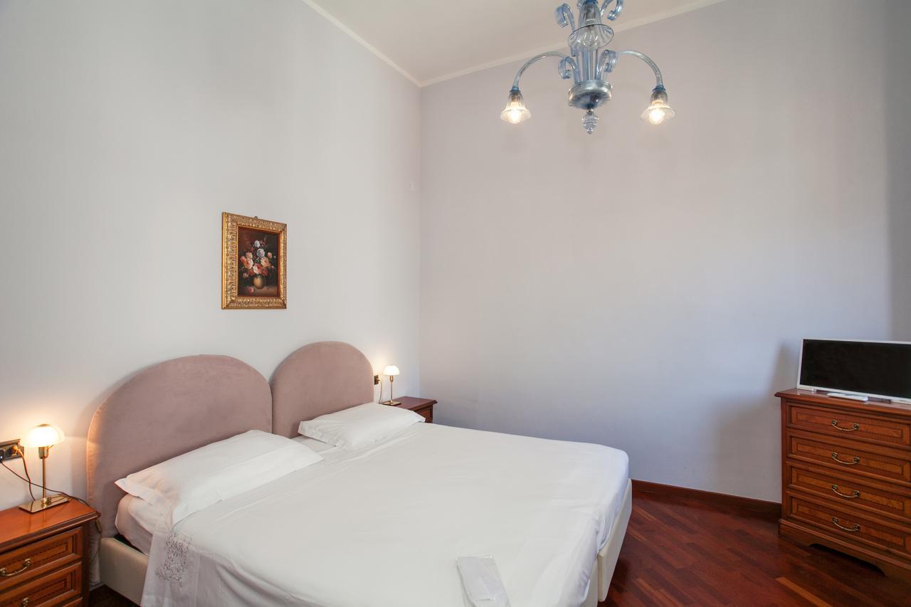 Zodiacus Residence Bari Bagian luar foto