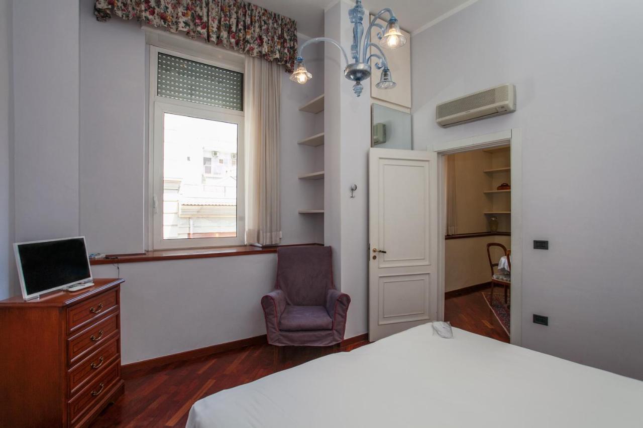 Zodiacus Residence Bari Bagian luar foto